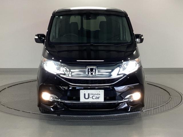 ステップワゴンスパーダ スパーダホンダセンシング　純正メモリーナビ　両側電動スライドドア　盗難防止　助手席エアバッグ　Ｗパワスラ　地デジ　サイドエアバッグ　ＬＥＤライト　横滑り防止システム　オートエアコン　リアカメラ　ナビ＆ＴＶ　三列シート　ＥＴＣ付（6枚目）