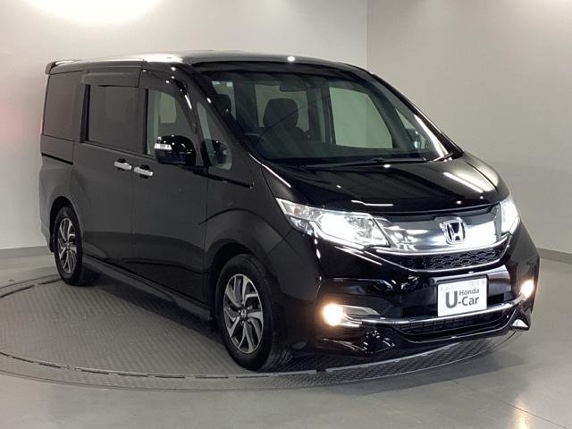 ステップワゴンスパーダ スパーダホンダセンシング　純正メモリーナビ　両側電動スライドドア　盗難防止　助手席エアバッグ　Ｗパワスラ　地デジ　サイドエアバッグ　ＬＥＤライト　横滑り防止システム　オートエアコン　リアカメラ　ナビ＆ＴＶ　三列シート　ＥＴＣ付（7枚目）