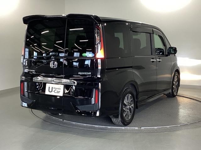 ステップワゴンスパーダ スパーダホンダセンシング　純正メモリーナビ　両側電動スライドドア　盗難防止　助手席エアバッグ　Ｗパワスラ　地デジ　サイドエアバッグ　ＬＥＤライト　横滑り防止システム　オートエアコン　リアカメラ　ナビ＆ＴＶ　三列シート　ＥＴＣ付（8枚目）