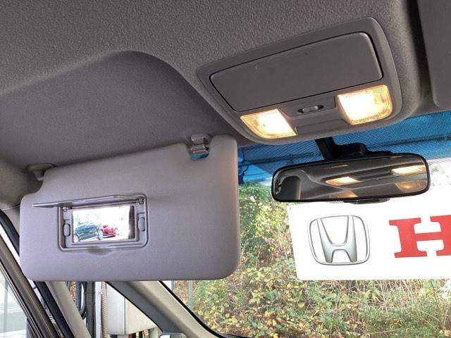 ステップワゴンスパーダ スパーダホンダセンシング　純正メモリーナビ　両側電動スライドドア　盗難防止　助手席エアバッグ　Ｗパワスラ　地デジ　サイドエアバッグ　ＬＥＤライト　横滑り防止システム　オートエアコン　リアカメラ　ナビ＆ＴＶ　三列シート　ＥＴＣ付（47枚目）