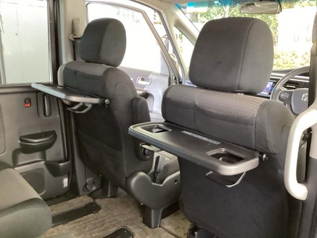 ステップワゴンスパーダ スパーダホンダセンシング　純正メモリーナビ　両側電動スライドドア　盗難防止　助手席エアバッグ　Ｗパワスラ　地デジ　サイドエアバッグ　ＬＥＤライト　横滑り防止システム　オートエアコン　リアカメラ　ナビ＆ＴＶ　三列シート　ＥＴＣ付（57枚目）
