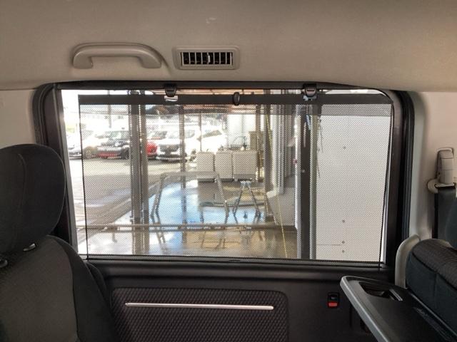 ステップワゴンスパーダ スパーダホンダセンシング　純正メモリーナビ　両側電動スライドドア　盗難防止　助手席エアバッグ　Ｗパワスラ　地デジ　サイドエアバッグ　ＬＥＤライト　横滑り防止システム　オートエアコン　リアカメラ　ナビ＆ＴＶ　三列シート　ＥＴＣ付（58枚目）