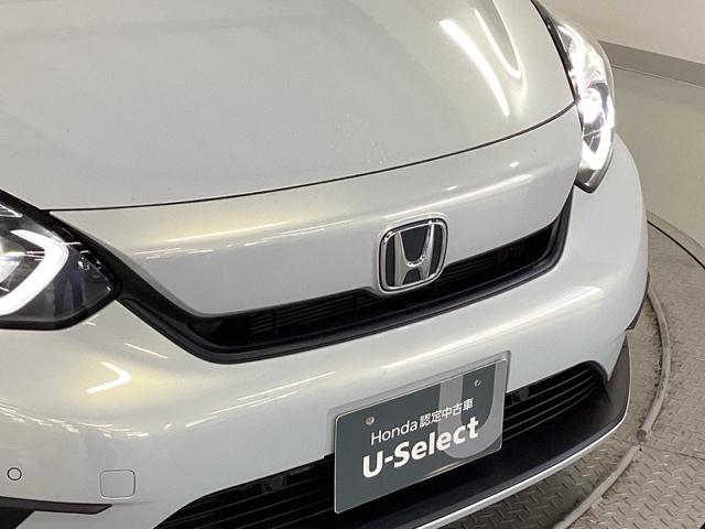 フィット ホーム　純正メモリーナビ　リアカメラ　ＥＴＣ　衝突軽減ブレーキ　ＬＥＤライト　オートライト　クリアランスソナー　フルセグＴＶ　記録簿付　エアバッグ　ｉストップ　スマ－トキ－　盗難防止装置　Ｗエアバック　ＤＶＤ（23枚目）