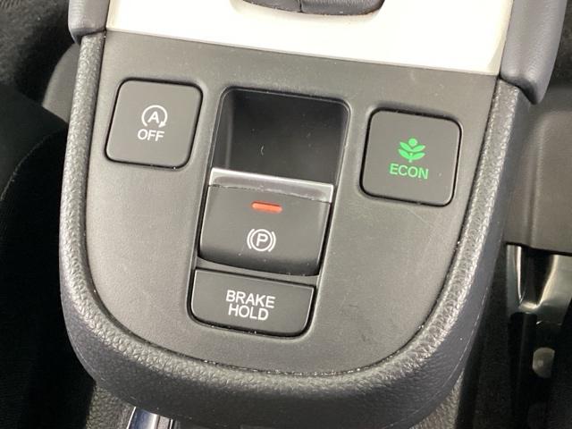 フィット ホーム　純正メモリーナビ　リアカメラ　ＥＴＣ　衝突軽減ブレーキ　ＬＥＤライト　オートライト　クリアランスソナー　フルセグＴＶ　記録簿付　エアバッグ　ｉストップ　スマ－トキ－　盗難防止装置　Ｗエアバック　ＤＶＤ（38枚目）