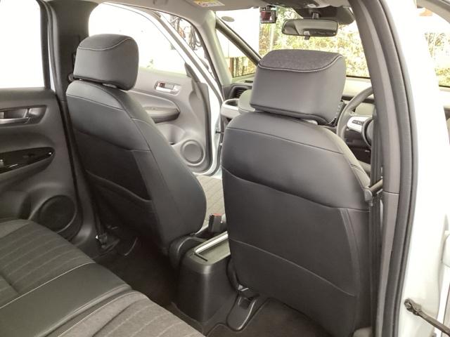 フィット ホーム　純正メモリーナビ　リアカメラ　ＥＴＣ　衝突軽減ブレーキ　ＬＥＤライト　オートライト　クリアランスソナー　フルセグＴＶ　記録簿付　エアバッグ　ｉストップ　スマ－トキ－　盗難防止装置　Ｗエアバック　ＤＶＤ（58枚目）