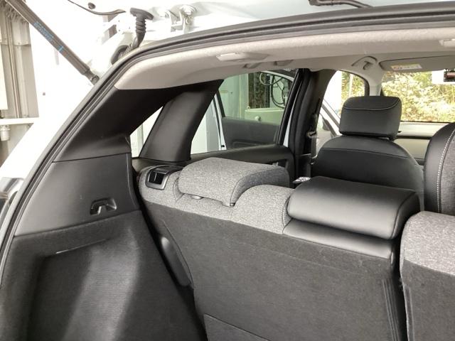 フィット ホーム　純正メモリーナビ　リアカメラ　ＥＴＣ　衝突軽減ブレーキ　ＬＥＤライト　オートライト　クリアランスソナー　フルセグＴＶ　記録簿付　エアバッグ　ｉストップ　スマ－トキ－　盗難防止装置　Ｗエアバック　ＤＶＤ（63枚目）