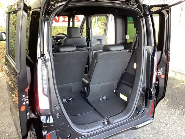 Ｎ－ＢＯＸカスタム ターボ　純正ディスプレイオーディオ　リアカメラ　イモビライザー　衝突被害軽減　ベンチシート　キーフリー　Ｐセンサー　ＥＳＣ　パワステ　両席エアバック　サイドエアバッグ　ターボ車　ＵＳＢ接続　Ａライト　スマキー（18枚目）