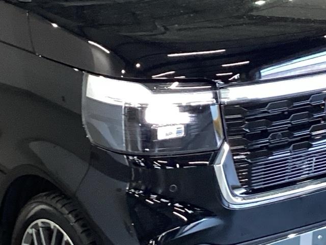 Ｎ－ＢＯＸカスタム ターボ　純正ディスプレイオーディオ　リアカメラ　イモビライザー　衝突被害軽減　ベンチシート　キーフリー　Ｐセンサー　ＥＳＣ　パワステ　両席エアバック　サイドエアバッグ　ターボ車　ＵＳＢ接続　Ａライト　スマキー（22枚目）