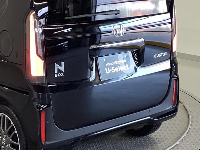 Ｎ－ＢＯＸカスタム ターボ　純正ディスプレイオーディオ　リアカメラ　イモビライザー　衝突被害軽減　ベンチシート　キーフリー　Ｐセンサー　ＥＳＣ　パワステ　両席エアバック　サイドエアバッグ　ターボ車　ＵＳＢ接続　Ａライト　スマキー（29枚目）