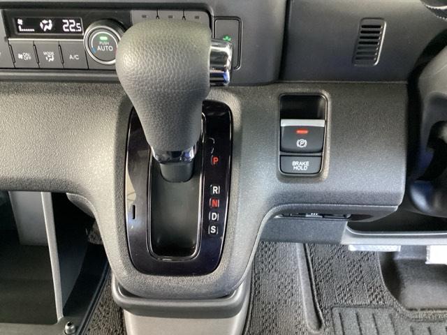 Ｎ－ＢＯＸカスタム ターボ　純正ディスプレイオーディオ　リアカメラ　イモビライザー　衝突被害軽減　ベンチシート　キーフリー　Ｐセンサー　ＥＳＣ　パワステ　両席エアバック　サイドエアバッグ　ターボ車　ＵＳＢ接続　Ａライト　スマキー（36枚目）