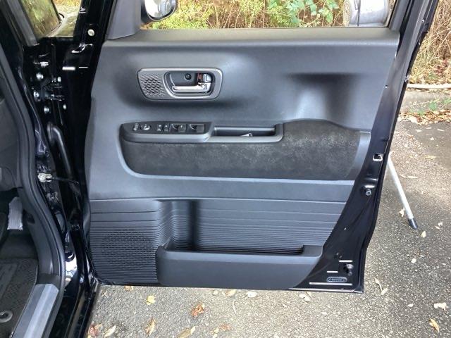 Ｎ－ＢＯＸカスタム ターボ　純正ディスプレイオーディオ　リアカメラ　イモビライザー　衝突被害軽減　ベンチシート　キーフリー　Ｐセンサー　ＥＳＣ　パワステ　両席エアバック　サイドエアバッグ　ターボ車　ＵＳＢ接続　Ａライト　スマキー（51枚目）