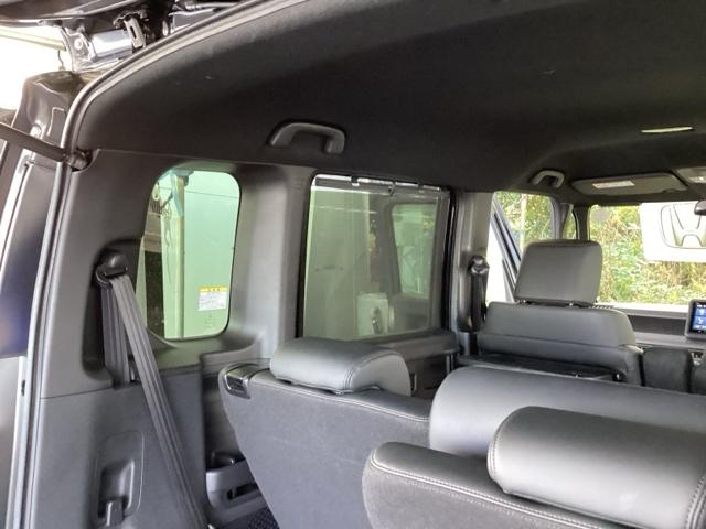 Ｎ－ＢＯＸカスタム ターボ　純正ディスプレイオーディオ　リアカメラ　イモビライザー　衝突被害軽減　ベンチシート　キーフリー　Ｐセンサー　ＥＳＣ　パワステ　両席エアバック　サイドエアバッグ　ターボ車　ＵＳＢ接続　Ａライト　スマキー（62枚目）