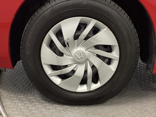 フィット １３Ｇ・Ｌパッケージ　純正メモリナビ　衝突低減ブレーキ　ＥＴＣ　軽減ブレーキ　盗難警報装置　Ｂカメ　Ｓキー　ワンセグ　フルオートエアコン　ナビＴＶ　リモコンキー　サイドＳＲＳ　横滑り防止機能　エアバック　アイスト　ドラレコ（21枚目）