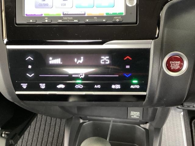 フィット １３Ｇ・Ｌパッケージ　純正メモリナビ　衝突低減ブレーキ　ＥＴＣ　軽減ブレーキ　盗難警報装置　Ｂカメ　Ｓキー　ワンセグ　フルオートエアコン　ナビＴＶ　リモコンキー　サイドＳＲＳ　横滑り防止機能　エアバック　アイスト　ドラレコ（37枚目）