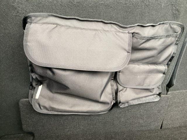 フィット １３Ｇ・Ｌパッケージ　純正メモリナビ　衝突低減ブレーキ　ＥＴＣ　軽減ブレーキ　盗難警報装置　Ｂカメ　Ｓキー　ワンセグ　フルオートエアコン　ナビＴＶ　リモコンキー　サイドＳＲＳ　横滑り防止機能　エアバック　アイスト　ドラレコ（65枚目）