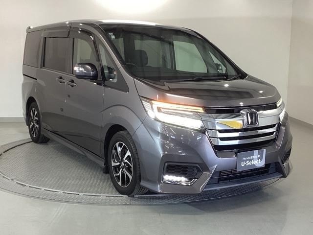 ステップワゴンスパーダ スパーダホンダセンシング　純正ナビ　リア席モニター　ＥＴＣ　盗難防止　助手席エアバッグ　Ｗパワスラ　地デジ　ＬＥＤライト　横滑り防止システム　オートエアコン　リアカメラ　ドライブレコーダー装着車　ＵＳＢ　ナビ＆ＴＶ　三列シート（7枚目）