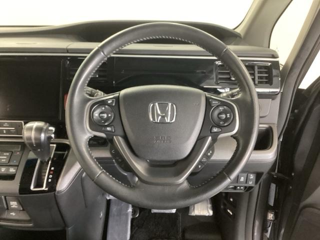 ステップワゴンスパーダ スパーダホンダセンシング　純正ナビ　リア席モニター　ＥＴＣ　盗難防止　助手席エアバッグ　Ｗパワスラ　地デジ　ＬＥＤライト　横滑り防止システム　オートエアコン　リアカメラ　ドライブレコーダー装着車　ＵＳＢ　ナビ＆ＴＶ　三列シート（18枚目）