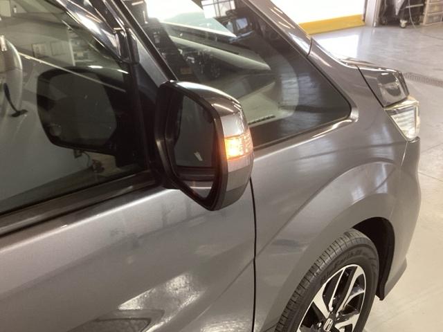 ステップワゴンスパーダ スパーダホンダセンシング　純正ナビ　リア席モニター　ＥＴＣ　盗難防止　助手席エアバッグ　Ｗパワスラ　地デジ　ＬＥＤライト　横滑り防止システム　オートエアコン　リアカメラ　ドライブレコーダー装着車　ＵＳＢ　ナビ＆ＴＶ　三列シート（33枚目）