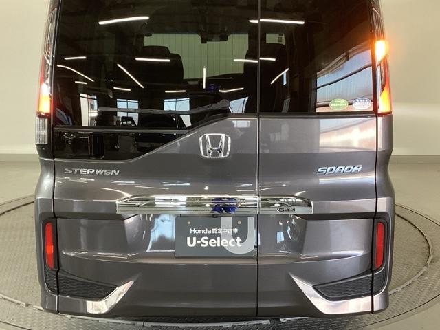 ステップワゴンスパーダ スパーダホンダセンシング　純正ナビ　リア席モニター　ＥＴＣ　盗難防止　助手席エアバッグ　Ｗパワスラ　地デジ　ＬＥＤライト　横滑り防止システム　オートエアコン　リアカメラ　ドライブレコーダー装着車　ＵＳＢ　ナビ＆ＴＶ　三列シート（36枚目）