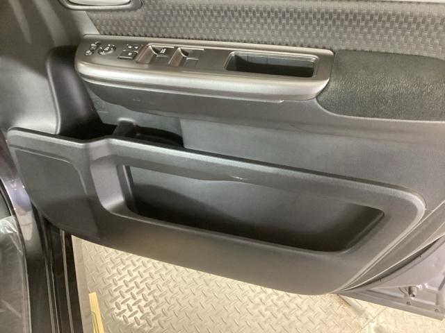 ステップワゴンスパーダ スパーダホンダセンシング　純正ナビ　リア席モニター　ＥＴＣ　盗難防止　助手席エアバッグ　Ｗパワスラ　地デジ　ＬＥＤライト　横滑り防止システム　オートエアコン　リアカメラ　ドライブレコーダー装着車　ＵＳＢ　ナビ＆ＴＶ　三列シート（54枚目）