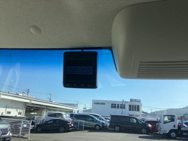 �܂����I�̎��̂��߂Ƀh���C�u���R�[�_�[�������Ă��܂��B