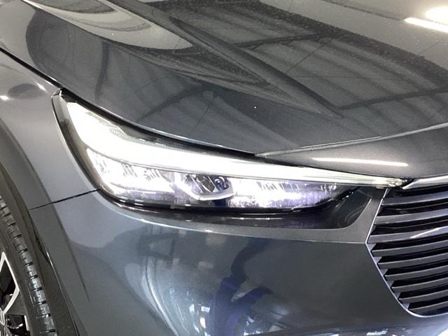 ヴェゼル ｅ：ＨＥＶＺ　純正メモリーナビ　ドラレコ　リアカメラ　衝突回避支援ブレーキ機能　スマキ　Ｐトランク　フルオートエアコン　Ｄレコ　エアバッグ　両席エアバック　Ｒカメ　記録簿付　パワーウィンドウ　ＬＥＤランプ　ソナー（22枚目）