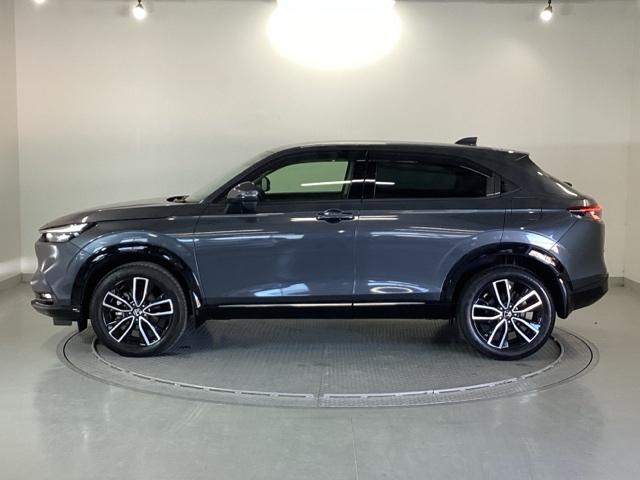 ヴェゼル ｅ：ＨＥＶＺ　純正メモリーナビ　ドラレコ　リアカメラ　衝突回避支援ブレーキ機能　スマキ　Ｐトランク　フルオートエアコン　Ｄレコ　エアバッグ　両席エアバック　Ｒカメ　記録簿付　パワーウィンドウ　ＬＥＤランプ　ソナー（26枚目）