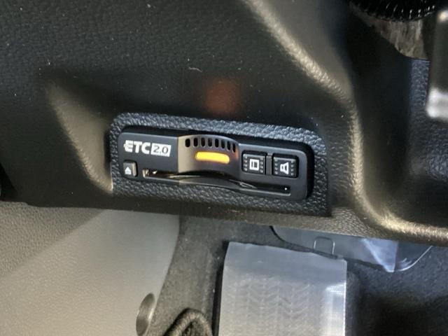 ヴェゼル ｅ：ＨＥＶＺ　純正メモリーナビ　ドラレコ　リアカメラ　衝突回避支援ブレーキ機能　スマキ　Ｐトランク　フルオートエアコン　Ｄレコ　エアバッグ　両席エアバック　Ｒカメ　記録簿付　パワーウィンドウ　ＬＥＤランプ　ソナー（46枚目）