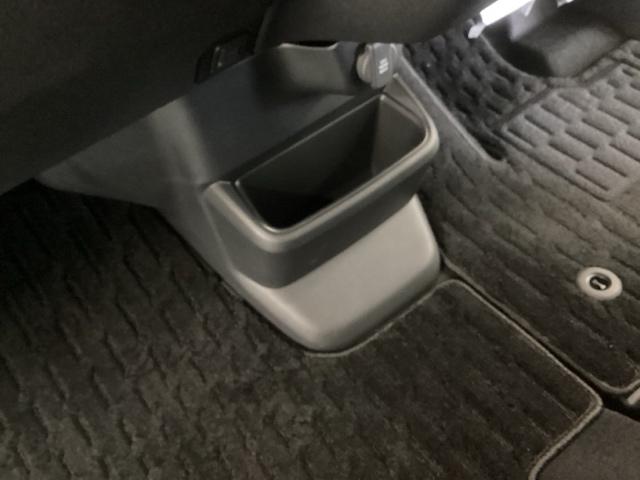 Ｎ－ＢＯＸカスタム ターボ　純正ナビ　フルセグ　リアカメラ　イモビライザー　衝突被害軽減　ベンチシート　キーフリー　Ｐセンサー　ＥＳＣ　パワステ　両席エアバック　サイドエアバッグ　ターボ車　ＵＳＢ接続　スマキー　Ｂカメ　ＥＴＣ（44枚目）