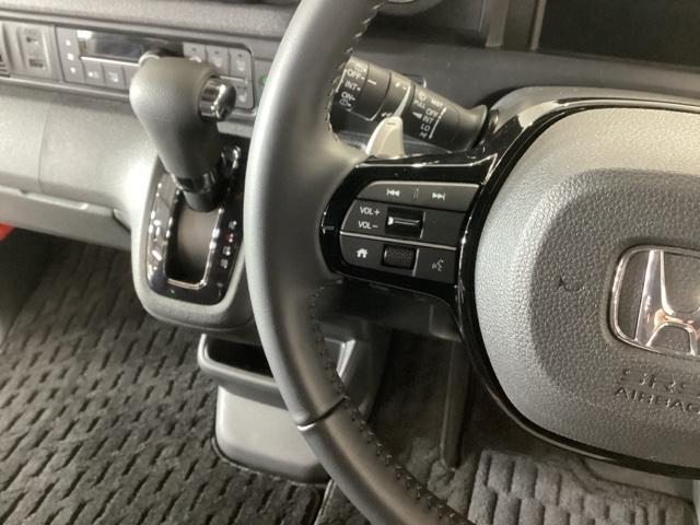 Ｎ－ＢＯＸカスタム ターボ　純正ナビ　フルセグ　リアカメラ　イモビライザー　衝突被害軽減　ベンチシート　キーフリー　Ｐセンサー　ＥＳＣ　パワステ　両席エアバック　サイドエアバッグ　ターボ車　ＵＳＢ接続　スマキー　Ｂカメ　ＥＴＣ（46枚目）