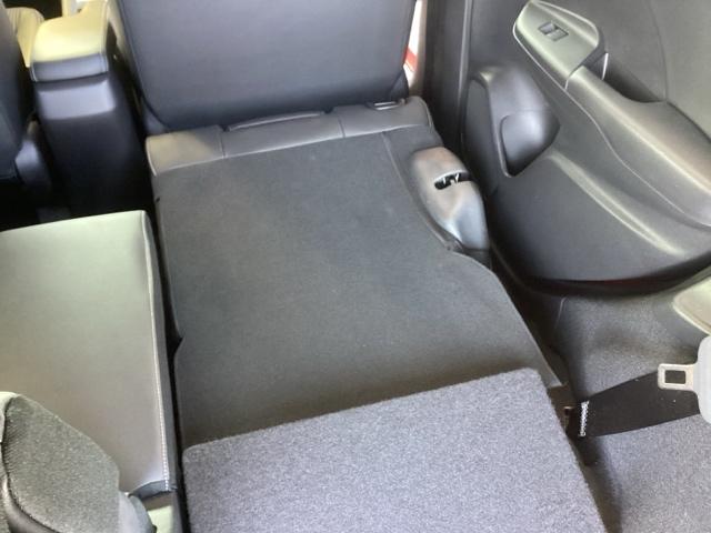 フィットハイブリッド Lホンダセンシング 純正ナビ フルセグ リアカメラ 軽減ブレーキ Rカメ LED サイドSRS 横滑り防止 ドライブレコーダー ナビTV パワーステアリング 盗難防止装置 オートクルーズ ETC車載器 DVD再生 ABS(21枚目)