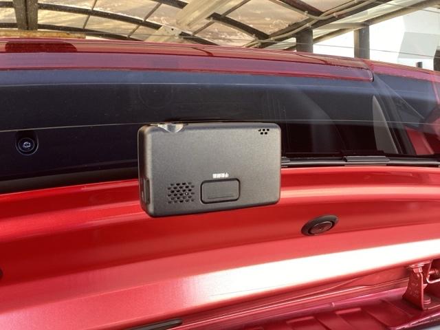 フィットハイブリッド Lホンダセンシング 純正ナビ フルセグ リアカメラ 軽減ブレーキ Rカメ LED サイドSRS 横滑り防止 ドライブレコーダー ナビTV パワーステアリング 盗難防止装置 オートクルーズ ETC車載器 DVD再生 ABS(23枚目)