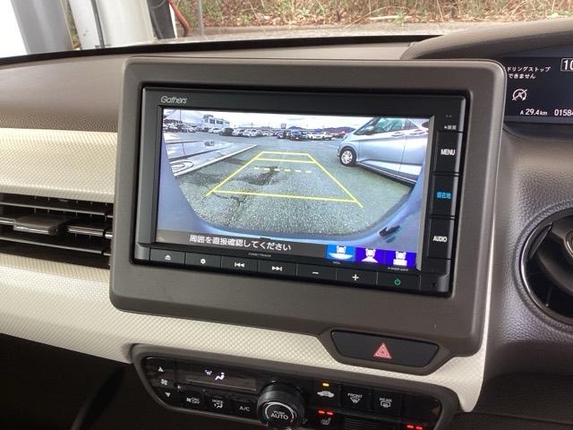 �o�b�N���j�^�[�ɃK�C�h���\���t���Ȃ̂ŎԌɓ�������S�y�J�����A���O���͂R�p�^�[������I�ׂ܂��z�m��Ȃ����ł����S���Ċy�������o�������ł��܂��B