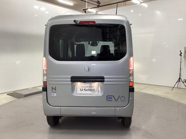 ���ꂪ�t�����₷�������K���X�ɂ̓������C�p�[���t���Ă��܂��B�t�����g�̃��C�p�[���n�m�̎��̓V�t�g���o�[�����o�[�X�ɓ����ƃ������C�p�[�������N���č쓮�A�N�����[�Ȏ��E���ۂĂ܂��B