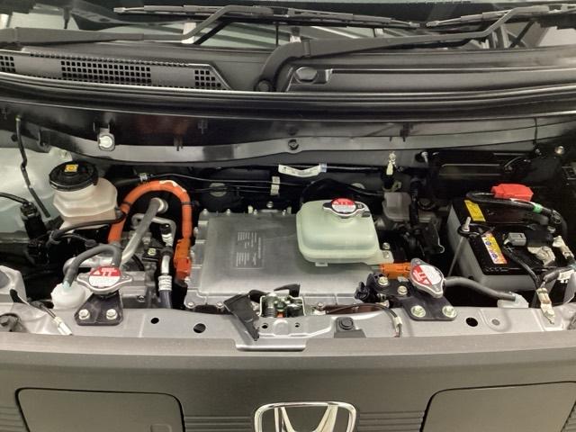 ���G�l���M�[���x�̃o�b�e���[���̗p����ƂƂ��ɁA�d������コ���邳�܂��܂ȃo�b�e���[�}�l�W�����g�@�\�ɂ���āA�P���̔z���E�z�B�Ȃǂ����S���Ă��Ȃ����[�d���s�����Q�S�T�������������܂����B