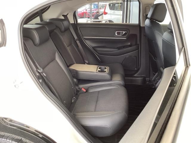 ヴェゼル e:HEVZ 純正メモリーナビ ドラレコ リアカメラ 地上デジタル USB入力 ハンズフリーテールゲート シートH サイドエアB パークセンサー リヤカメラ 点検記録簿 LEDヘットライト ESC パワステ AAC(17枚目)