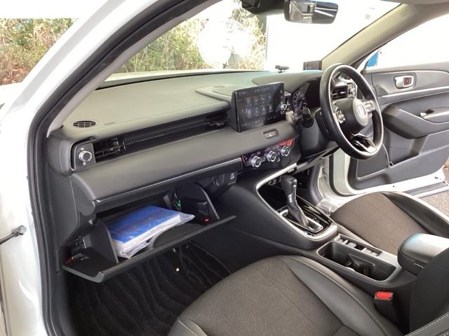 ヴェゼル e:HEVZ 純正メモリーナビ ドラレコ リアカメラ 地上デジタル USB入力 ハンズフリーテールゲート シートH サイドエアB パークセンサー リヤカメラ 点検記録簿 LEDヘットライト ESC パワステ AAC(36枚目)