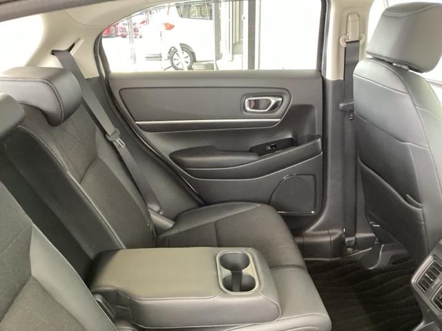 ヴェゼル e:HEVZ 純正メモリーナビ ドラレコ リアカメラ 地上デジタル USB入力 ハンズフリーテールゲート シートH サイドエアB パークセンサー リヤカメラ 点検記録簿 LEDヘットライト ESC パワステ AAC(62枚目)