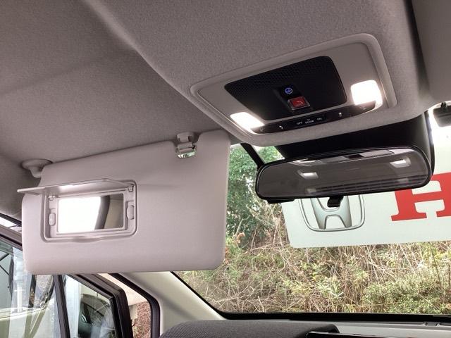 フリード ｅ：ＨＥＶエアーＥＸ　ＥＴＣ／純正ナビ／バックモニター／ホンダセンシング／全周囲カメラ　セキュリティアラーム　横滑り防止　エアコン　ＤＶＤ再生可　クルコン　誤発進抑制機能　アラウンドビューモニター　ナビ＆ＴＶ　三列シート（48枚目）