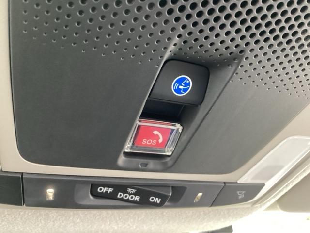 フリード ｅ：ＨＥＶエアーＥＸ　ＥＴＣ／純正ナビ／バックモニター／ホンダセンシング／全周囲カメラ　セキュリティアラーム　横滑り防止　エアコン　ＤＶＤ再生可　クルコン　誤発進抑制機能　アラウンドビューモニター　ナビ＆ＴＶ　三列シート（50枚目）