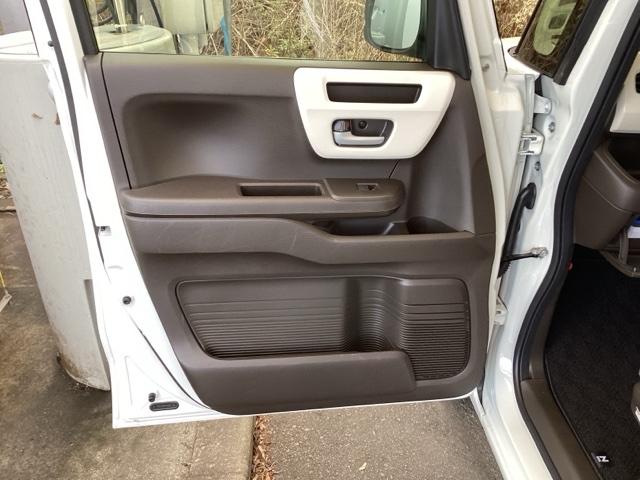 Ｎ－ＢＯＸ Ｌ　純正メモリーナビ　ドラレコ　リアカメラ　Ｗ電動スライド　バックセンサー　地デジフルセグＴＶ　Ｗエアバッグ　前席シートヒーター　ＵＳＢ接続　記録簿付　ナビＴＶ　ＬＥＤ　リモコンキー　Ｂカメラ　ＥＴＣ（32枚目）