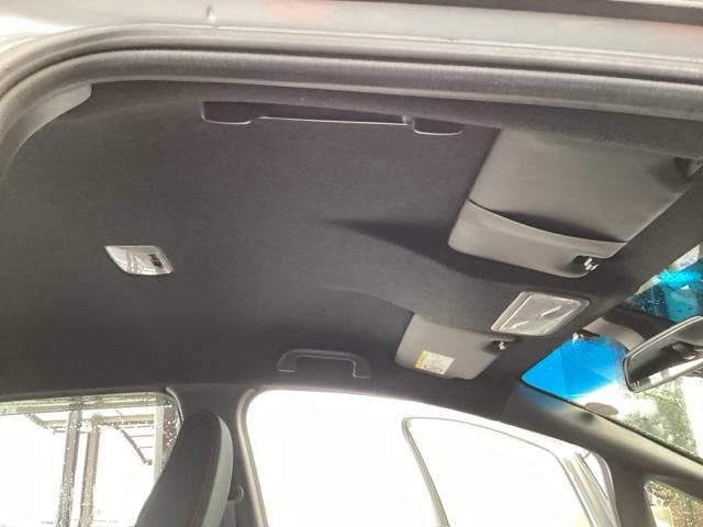 フィット ＲＳ　純正メモリーナビ　衝突低減ブレーキ　カーテンエアバック　Ｂカメラ　パワーステアリング　エアコン　スマートキー　オートクルーズコントロール　ＥＴＣ　ＤＶＤプレーヤー　ＴＶナビ　ＬＥＤライト　ＰＷ　エアロ（52枚目）