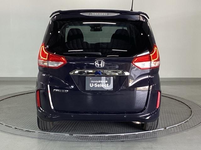 フリード Ｇブラックスタイル　純正メモリーナビ　ドラレコ　リアカメラ　両側電動スライドドア　シートヒーター　横滑り防止　ＵＳＢ　記録簿　イモビ　キーフリー　両電動スライドドア　地デジ　オートエアコン　三列シート　Ｒカメラ　ＥＴＣ（9枚目）