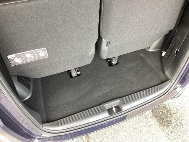 フリード Ｇブラックスタイル　純正メモリーナビ　ドラレコ　リアカメラ　両側電動スライドドア　シートヒーター　横滑り防止　ＵＳＢ　記録簿　イモビ　キーフリー　両電動スライドドア　地デジ　オートエアコン　三列シート　Ｒカメラ　ＥＴＣ（66枚目）