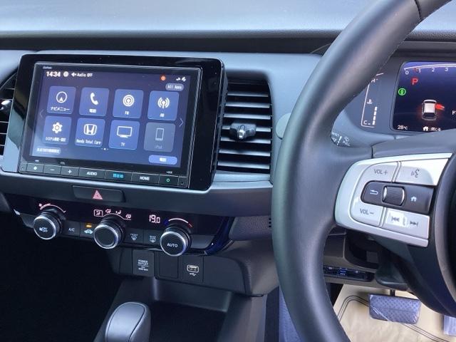 ホンダ純正メモリーナビ搭載ですので、遠距離へのお出かけもお任せ下さい。