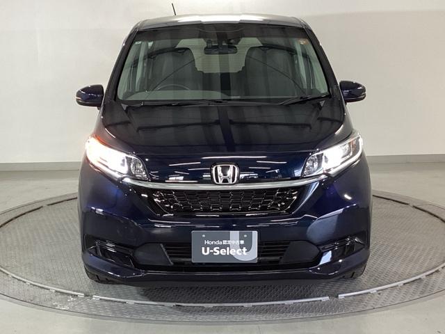 フリードハイブリッド ハイブリッド・Ｇホンダセンシング　純正ナビ　フルセグ　６人乗り　ＢＬＵＥＴＯＯＴＨ　車線逸脱防止　Ｗエアバッグ　ミュージックプレイヤー接続可　クルコン　ＤＶＤ再生　Ｒカメ　ドライブレコ　Ｓヒーター　ナビＴＶ　ＬＥＤライト　ＶＳＡ（6枚目）