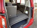 アイデア次第でいろいろな使い方ができる広くて使い勝手のいい荷室。