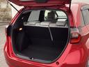 トランクの広さは、どうです、たくさんの荷物が積めますよ。ワンアクションで後席を倒して、さらに使いやすく!!背もたれを左右別々に倒すことができます。