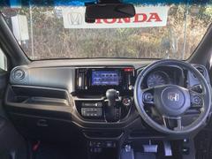 �ե���ȥ��饹���礭�����磻�ɤʻ볦�Ǳ�ž�⤷�䤹���ʤ�褦�ˡ��߷פ���Ƥ��ޤ��� 3