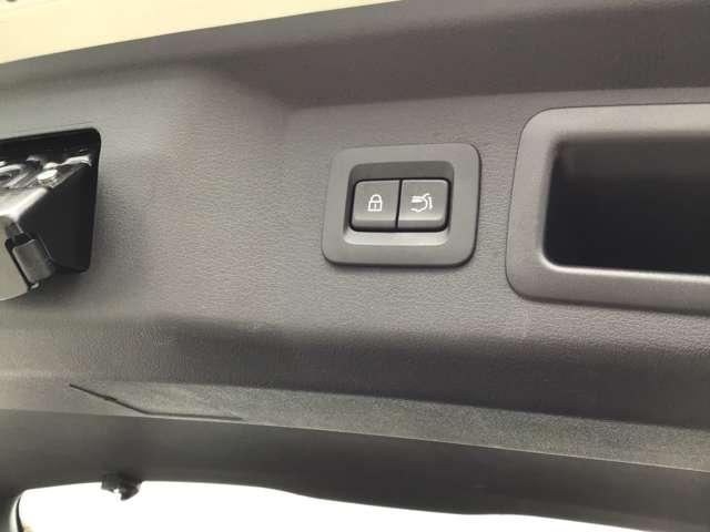 ＣＸ－６０ ２．５　２５Ｓ　エクスクルーシブ　モード　ナビ　ＥＴＣ　３６０°ビューモニター　Ｂｌｕｅｔｏｏｔｈ接続　シートヒーター　スマートキー　フルオートエアコン　コーナーセンサー　キーレス　ＵＳＢ　アルミホイール　アイドリングストップ　横滑り防止装置（11枚目）